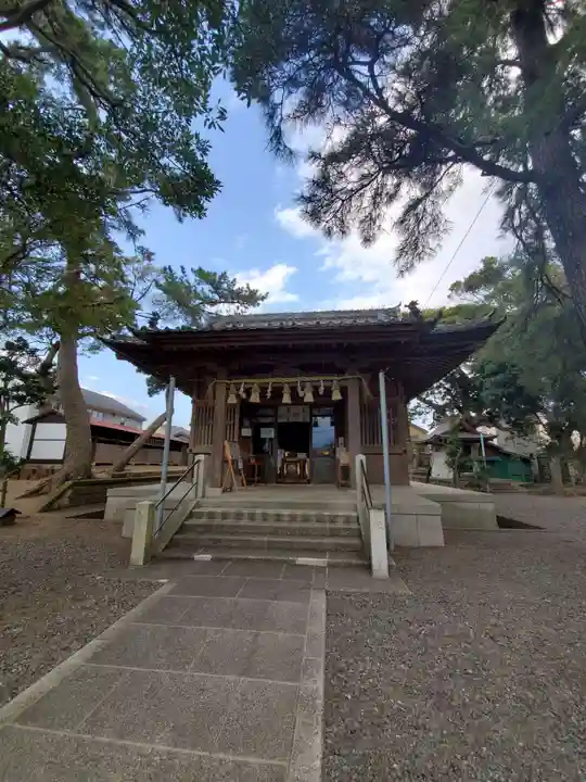 片瀬諏訪神社の本殿・本堂