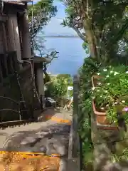 江島神社の建物その他