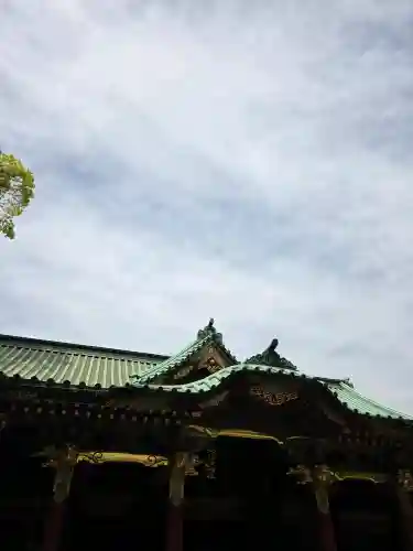 根津神社の{uncategorized: "未分類", other: "その他", undefined: "問題あり", building: "その他建物", grave: "お墓", sacred_gate: "鳥居", guardian: "狛犬", statue: "像", buddha: "仏像", history: "歴史", nature: "自然", garden: "庭園", animal: "動物", pagoda: "塔", temizu: "手水舎", mountain_gate: "山門・神門", sanctuary: "本殿・本堂", subordinate: "末社・摂社", art: "芸術", scenery: "景色", jizo: "地蔵", ema: "絵馬", goshuin: "御朱印", omikuji: "おみくじ", items: "授与品その他", amulet: "お守り", goshuincho: "御朱印帳", eats: "食事", festival: "お祭り", votive_dance: "神楽", shichigosan: "七五三参", wedding: "結婚式", experience: "体験その他", initially: "初詣", around: "周辺", anti_infection: "感染症対策"}