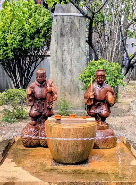 亀戸香取神社の{uncategorized: "未分類", other: "その他", undefined: "問題あり", building: "その他建物", grave: "お墓", sacred_gate: "鳥居", guardian: "狛犬", statue: "像", buddha: "仏像", history: "歴史", nature: "自然", garden: "庭園", animal: "動物", pagoda: "塔", temizu: "手水舎", mountain_gate: "山門・神門", sanctuary: "本殿・本堂", subordinate: "末社・摂社", art: "芸術", scenery: "景色", jizo: "地蔵", ema: "絵馬", goshuin: "御朱印", omikuji: "おみくじ", items: "授与品その他", amulet: "お守り", goshuincho: "御朱印帳", eats: "食事", festival: "お祭り", votive_dance: "神楽", shichigosan: "七五三参", wedding: "結婚式", experience: "体験その他", initially: "初詣", around: "周辺", anti_infection: "感染症対策"}