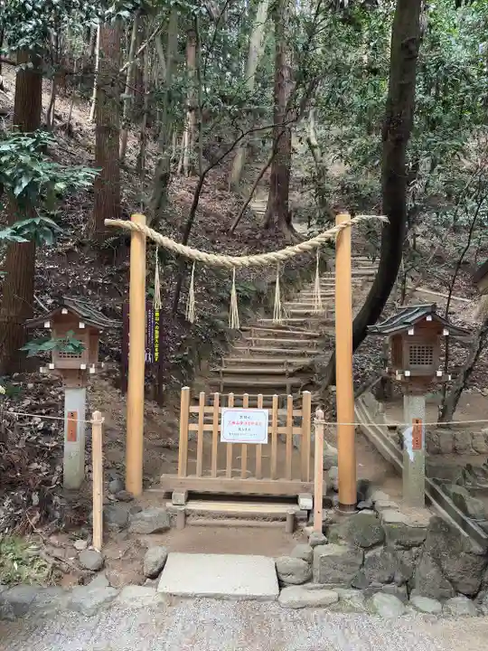 狭井坐大神荒魂神社(狭井神社)(奈良県)