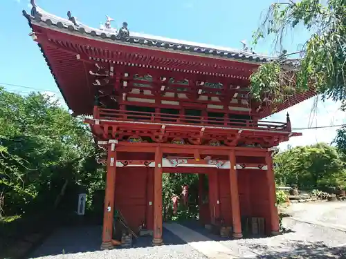 勝利寺の山門