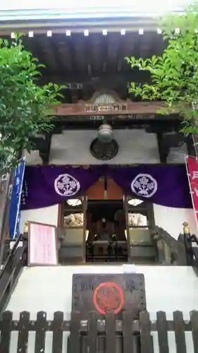 諏訪神社の本殿・本堂