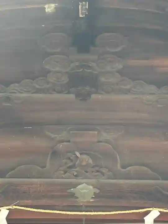 三尾神社の{uncategorized: "未分類", other: "その他", undefined: "問題あり", building: "その他建物", grave: "お墓", sacred_gate: "鳥居", guardian: "狛犬", statue: "像", buddha: "仏像", history: "歴史", nature: "自然", garden: "庭園", animal: "動物", pagoda: "塔", temizu: "手水舎", mountain_gate: "山門・神門", sanctuary: "本殿・本堂", subordinate: "末社・摂社", art: "芸術", scenery: "景色", jizo: "地蔵", ema: "絵馬", goshuin: "御朱印", omikuji: "おみくじ", items: "授与品その他", amulet: "お守り", goshuincho: "御朱印帳", eats: "食事", festival: "お祭り", votive_dance: "神楽", shichigosan: "七五三参", wedding: "結婚式", experience: "体験その他", initially: "初詣", around: "周辺", anti_infection: "感染症対策"}