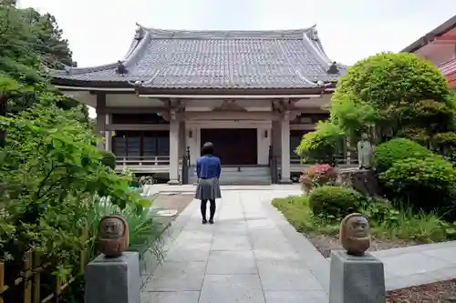 覚範寺の本殿・本堂