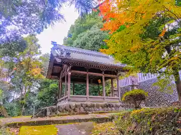 白山社の本殿・本堂