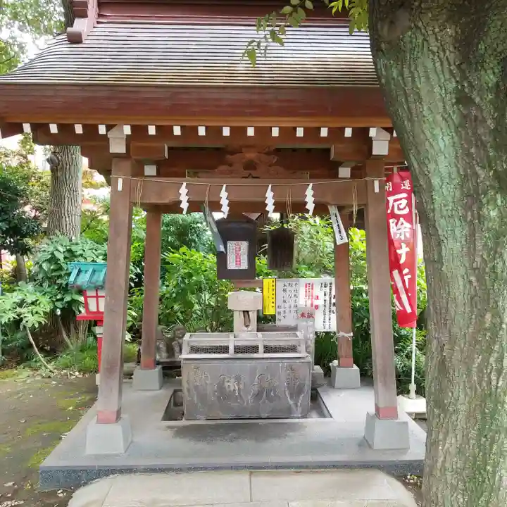 大島稲荷神社の手水舎