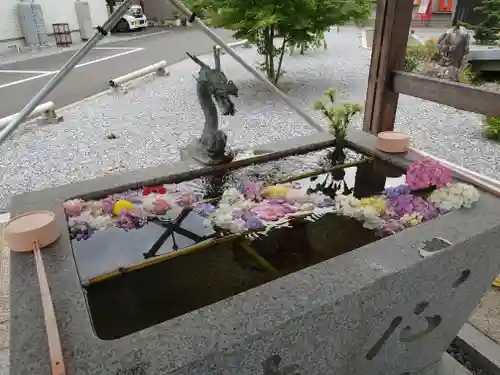 眞中神社の手水