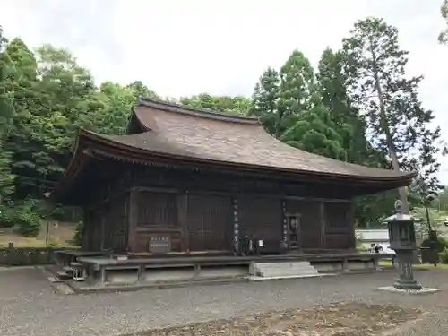 中山寺の本殿