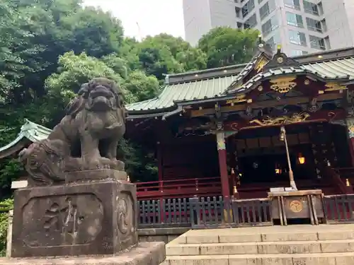 金王八幡宮の狛犬
