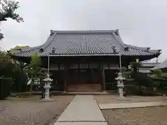乗蓮寺の本殿