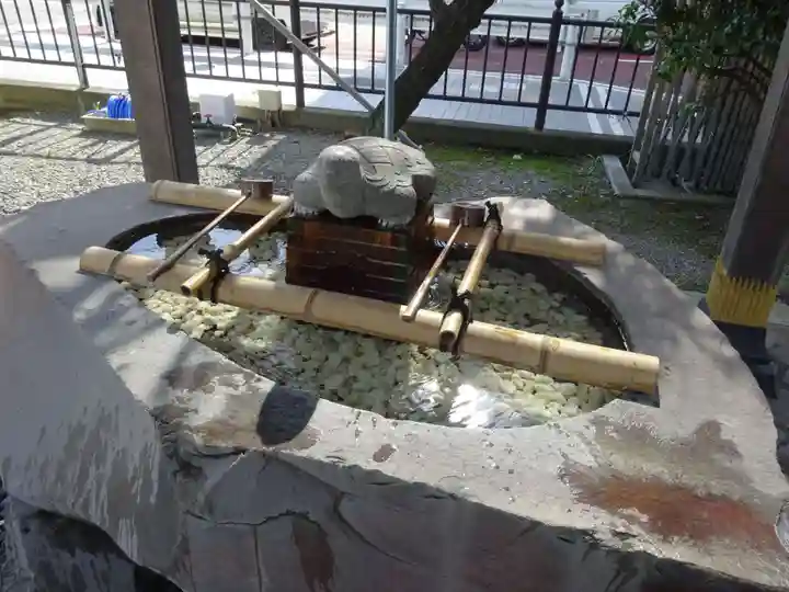 白旗神社の手水舎