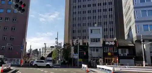 雷電稲荷神社の周辺