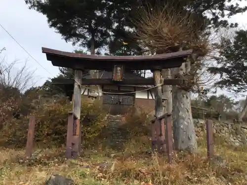 諏訪神社(真田本城跡)の鳥居