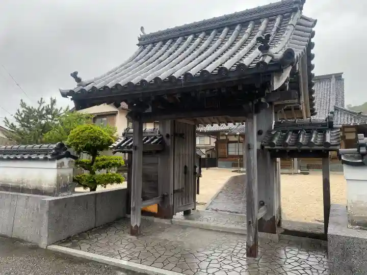 海岸寺の{uncategorized: "未分類", other: "その他", undefined: "問題あり", building: "その他建物", grave: "お墓", sacred_gate: "鳥居", guardian: "狛犬", statue: "像", buddha: "仏像", history: "歴史", nature: "自然", garden: "庭園", animal: "動物", pagoda: "塔", temizu: "手水舎", mountain_gate: "山門・神門", sanctuary: "本殿・本堂", subordinate: "末社・摂社", art: "芸術", scenery: "景色", jizo: "地蔵", ema: "絵馬", goshuin: "御朱印", omikuji: "おみくじ", items: "授与品その他", amulet: "お守り", goshuincho: "御朱印帳", eats: "食事", festival: "お祭り", votive_dance: "神楽", shichigosan: "七五三参", wedding: "結婚式", experience: "体験その他", initially: "初詣", around: "周辺", anti_infection: "感染症対策"}