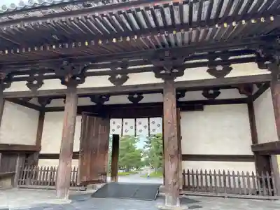 法隆寺の山門・神門