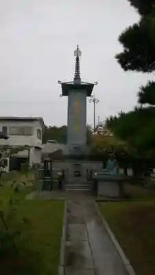 無量光寺の塔