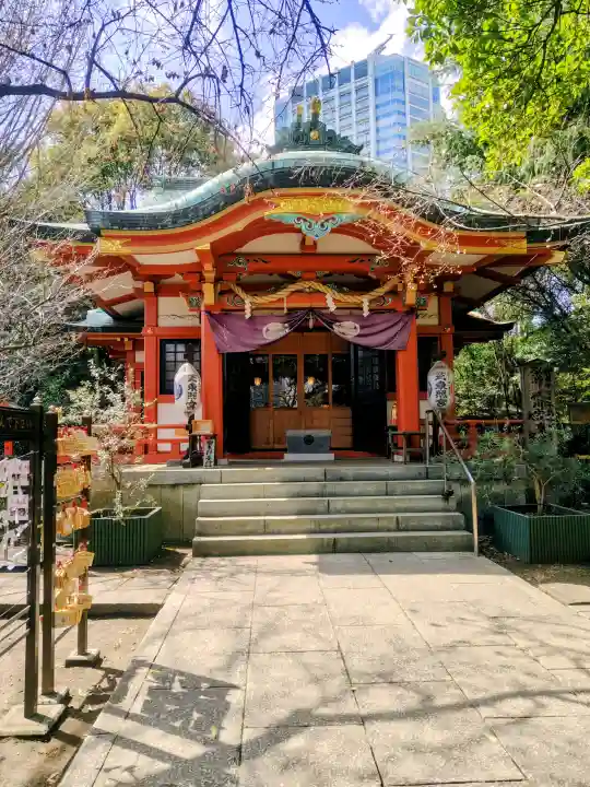 芝東照宮の{uncategorized: "未分類", other: "その他", undefined: "問題あり", building: "その他建物", grave: "お墓", sacred_gate: "鳥居", guardian: "狛犬", statue: "像", buddha: "仏像", history: "歴史", nature: "自然", garden: "庭園", animal: "動物", pagoda: "塔", temizu: "手水舎", mountain_gate: "山門・神門", sanctuary: "本殿・本堂", subordinate: "末社・摂社", art: "芸術", scenery: "景色", jizo: "地蔵", ema: "絵馬", goshuin: "御朱印", omikuji: "おみくじ", items: "授与品その他", amulet: "お守り", goshuincho: "御朱印帳", eats: "食事", festival: "お祭り", votive_dance: "神楽", shichigosan: "七五三参", wedding: "結婚式", experience: "体験その他", initially: "初詣", around: "周辺", anti_infection: "感染症対策"}