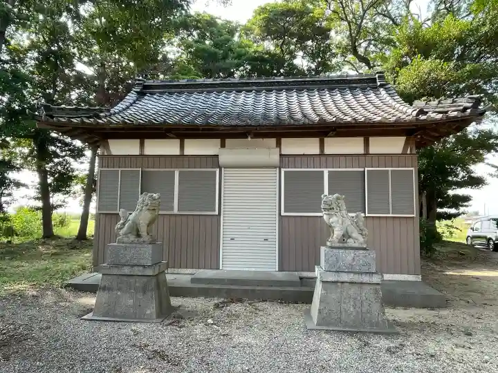 宇気比神社の{uncategorized: "未分類", other: "その他", undefined: "問題あり", building: "その他建物", grave: "お墓", sacred_gate: "鳥居", guardian: "狛犬", statue: "像", buddha: "仏像", history: "歴史", nature: "自然", garden: "庭園", animal: "動物", pagoda: "塔", temizu: "手水舎", mountain_gate: "山門・神門", sanctuary: "本殿・本堂", subordinate: "末社・摂社", art: "芸術", scenery: "景色", jizo: "地蔵", ema: "絵馬", goshuin: "御朱印", omikuji: "おみくじ", items: "授与品その他", amulet: "お守り", goshuincho: "御朱印帳", eats: "食事", festival: "お祭り", votive_dance: "神楽", shichigosan: "七五三参", wedding: "結婚式", experience: "体験その他", initially: "初詣", around: "周辺", anti_infection: "感染症対策"}