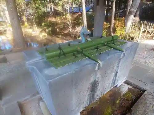 諏訪大社下社秋宮の手水舎