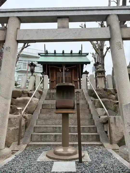 筒井八幡神社の{uncategorized: "未分類", other: "その他", undefined: "問題あり", building: "その他建物", grave: "お墓", sacred_gate: "鳥居", guardian: "狛犬", statue: "像", buddha: "仏像", history: "歴史", nature: "自然", garden: "庭園", animal: "動物", pagoda: "塔", temizu: "手水舎", mountain_gate: "山門・神門", sanctuary: "本殿・本堂", subordinate: "末社・摂社", art: "芸術", scenery: "景色", jizo: "地蔵", ema: "絵馬", goshuin: "御朱印", omikuji: "おみくじ", items: "授与品その他", amulet: "お守り", goshuincho: "御朱印帳", eats: "食事", festival: "お祭り", votive_dance: "神楽", shichigosan: "七五三参", wedding: "結婚式", experience: "体験その他", initially: "初詣", around: "周辺", anti_infection: "感染症対策"}