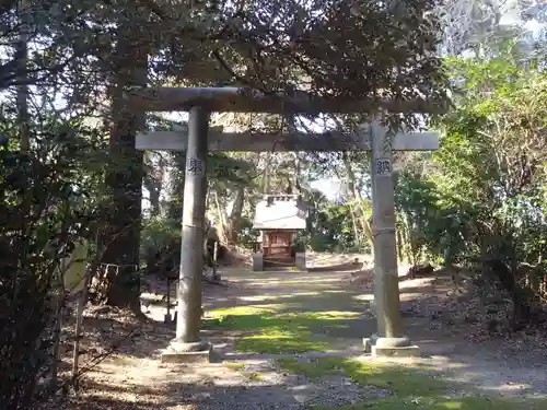 白鳥神社の鳥居