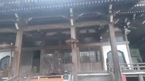 法聞寺の本殿・本堂