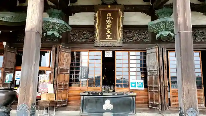 多聞院の本殿・本堂