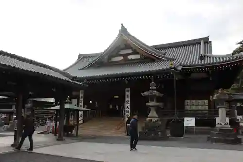 善通寺の本殿・本堂
