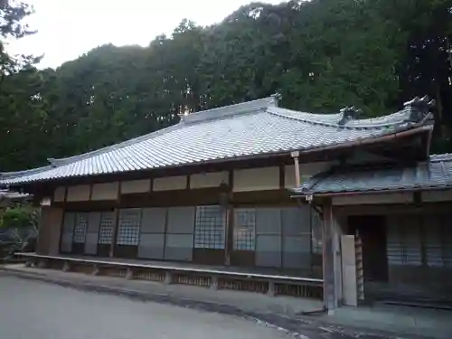 東明院の本殿・本堂