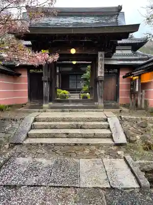 満願寺の山門・神門