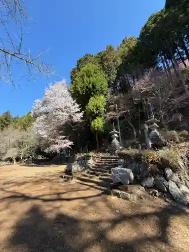 高山不動尊常楽院の{uncategorized: "未分類", other: "その他", undefined: "問題あり", building: "その他建物", grave: "お墓", sacred_gate: "鳥居", guardian: "狛犬", statue: "像", buddha: "仏像", history: "歴史", nature: "自然", garden: "庭園", animal: "動物", pagoda: "塔", temizu: "手水舎", mountain_gate: "山門・神門", sanctuary: "本殿・本堂", subordinate: "末社・摂社", art: "芸術", scenery: "景色", jizo: "地蔵", ema: "絵馬", goshuin: "御朱印", omikuji: "おみくじ", items: "授与品その他", amulet: "お守り", goshuincho: "御朱印帳", eats: "食事", festival: "お祭り", votive_dance: "神楽", shichigosan: "七五三参", wedding: "結婚式", experience: "体験その他", initially: "初詣", around: "周辺", anti_infection: "感染症対策"}
