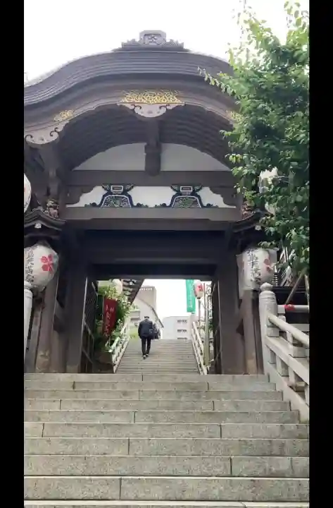 湯島天満宮の{uncategorized: "未分類", other: "その他", undefined: "問題あり", building: "その他建物", grave: "お墓", sacred_gate: "鳥居", guardian: "狛犬", statue: "像", buddha: "仏像", history: "歴史", nature: "自然", garden: "庭園", animal: "動物", pagoda: "塔", temizu: "手水舎", mountain_gate: "山門・神門", sanctuary: "本殿・本堂", subordinate: "末社・摂社", art: "芸術", scenery: "景色", jizo: "地蔵", ema: "絵馬", goshuin: "御朱印", omikuji: "おみくじ", items: "授与品その他", amulet: "お守り", goshuincho: "御朱印帳", eats: "食事", festival: "お祭り", votive_dance: "神楽", shichigosan: "七五三参", wedding: "結婚式", experience: "体験その他", initially: "初詣", around: "周辺", anti_infection: "感染症対策"}