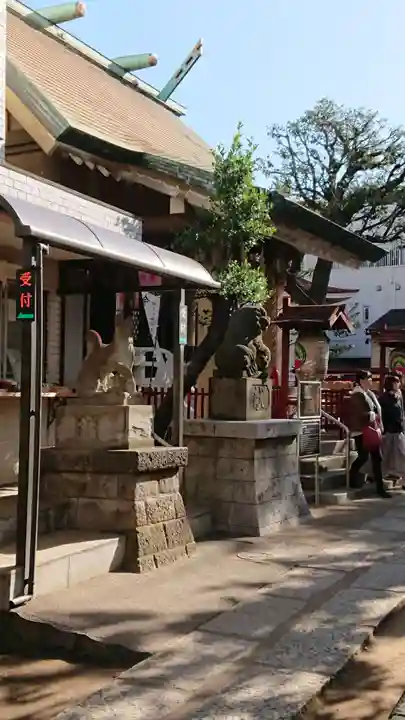 皆中稲荷神社の狛犬