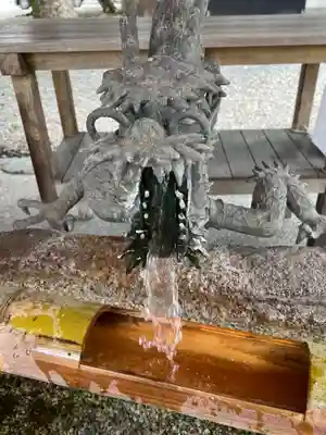 金神社の手水舎