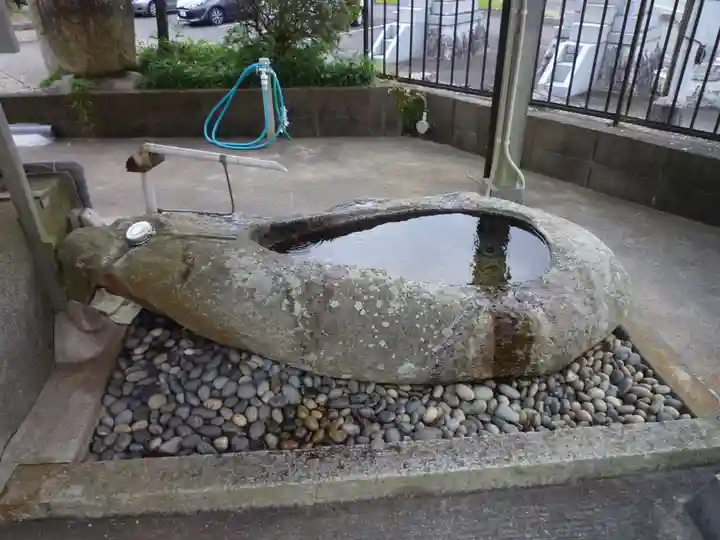 松尾神社の手水舎