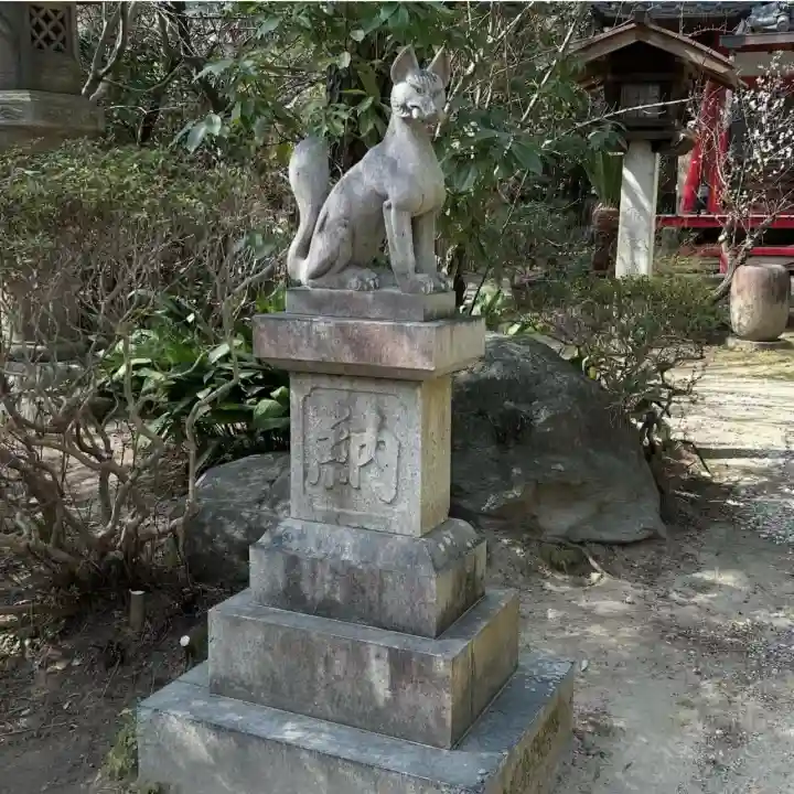 清水稲荷の{uncategorized: "未分類", other: "その他", undefined: "問題あり", building: "その他建物", grave: "お墓", sacred_gate: "鳥居", guardian: "狛犬", statue: "像", buddha: "仏像", history: "歴史", nature: "自然", garden: "庭園", animal: "動物", pagoda: "塔", temizu: "手水舎", mountain_gate: "山門・神門", sanctuary: "本殿・本堂", subordinate: "末社・摂社", art: "芸術", scenery: "景色", jizo: "地蔵", ema: "絵馬", goshuin: "御朱印", omikuji: "おみくじ", items: "授与品その他", amulet: "お守り", goshuincho: "御朱印帳", eats: "食事", festival: "お祭り", votive_dance: "神楽", shichigosan: "七五三参", wedding: "結婚式", experience: "体験その他", initially: "初詣", around: "周辺", anti_infection: "感染症対策"}