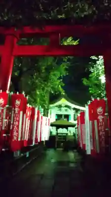 豊川稲荷東京別院の鳥居