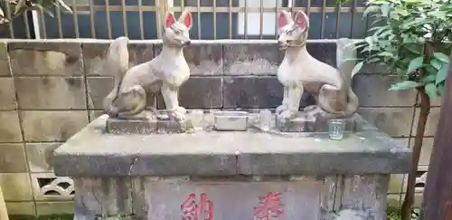 千代田稲荷神社の狛犬