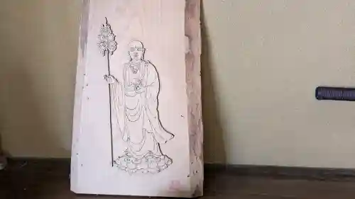 海蔵寺の{uncategorized: "未分類", other: "その他", undefined: "問題あり", building: "その他建物", grave: "お墓", sacred_gate: "鳥居", guardian: "狛犬", statue: "像", buddha: "仏像", history: "歴史", nature: "自然", garden: "庭園", animal: "動物", pagoda: "塔", temizu: "手水舎", mountain_gate: "山門・神門", sanctuary: "本殿・本堂", subordinate: "末社・摂社", art: "芸術", scenery: "景色", jizo: "地蔵", ema: "絵馬", goshuin: "御朱印", omikuji: "おみくじ", items: "授与品その他", amulet: "お守り", goshuincho: "御朱印帳", eats: "食事", festival: "お祭り", votive_dance: "神楽", shichigosan: "七五三参", wedding: "結婚式", experience: "体験その他", initially: "初詣", around: "周辺", anti_infection: "感染症対策"}