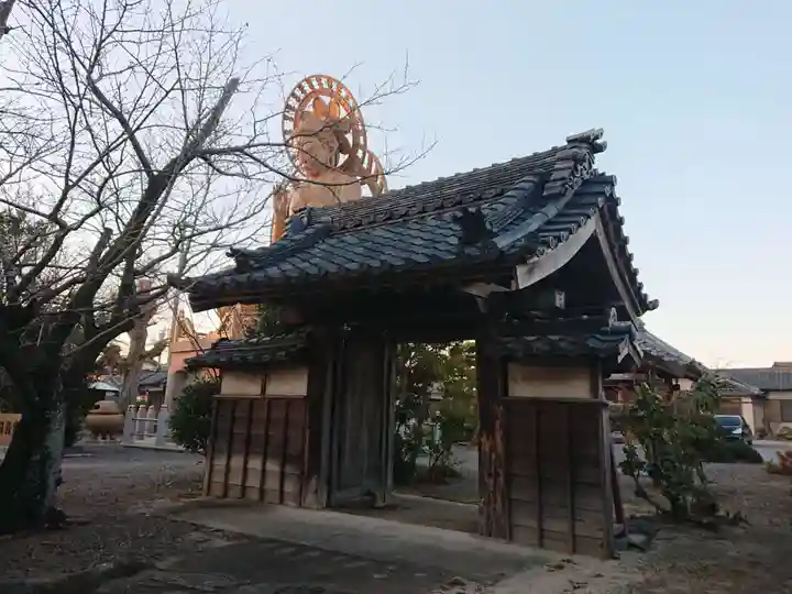 常福寺の山門・神門