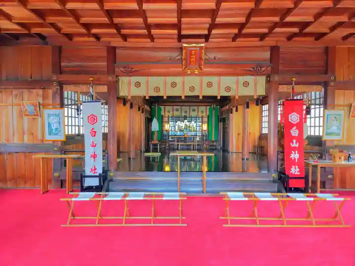 白山神社(小幡)の本殿・本堂
