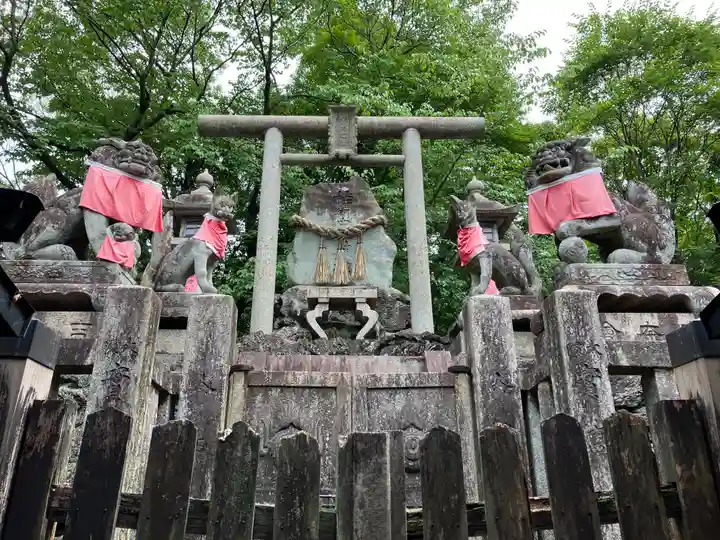 伏見稲荷大社 御膳谷奉拝所(京都府)