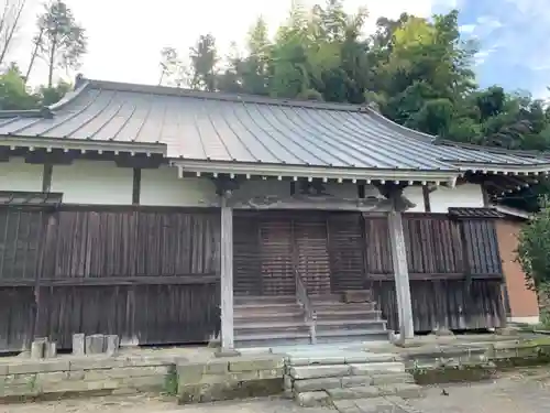 日宣寺の本殿・本堂