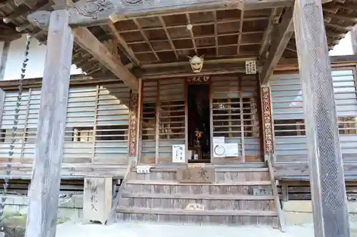 秩父札所三十二番　法性寺の本殿・本堂