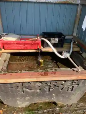 網掛不動明王の手水舎