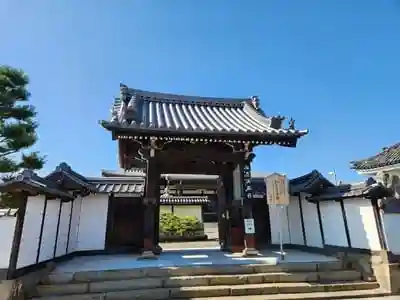 萬福寺の山門