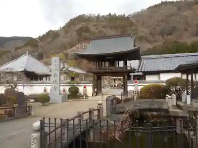 長福寺の山門・神門