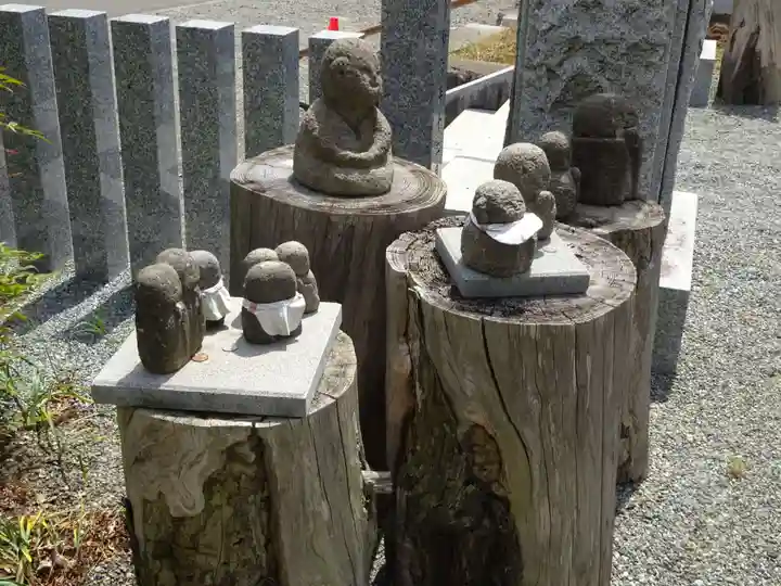 伊勢原 法泉寺の地蔵