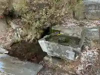 湯澤神社の{uncategorized: "未分類", other: "その他", undefined: "問題あり", building: "その他建物", grave: "お墓", sacred_gate: "鳥居", guardian: "狛犬", statue: "像", buddha: "仏像", history: "歴史", nature: "自然", garden: "庭園", animal: "動物", pagoda: "塔", temizu: "手水舎", mountain_gate: "山門・神門", sanctuary: "本殿・本堂", subordinate: "末社・摂社", art: "芸術", scenery: "景色", jizo: "地蔵", ema: "絵馬", goshuin: "御朱印", omikuji: "おみくじ", items: "授与品その他", amulet: "お守り", goshuincho: "御朱印帳", eats: "食事", festival: "お祭り", votive_dance: "神楽", shichigosan: "七五三参", wedding: "結婚式", experience: "体験その他", initially: "初詣", around: "周辺", anti_infection: "感染症対策"}